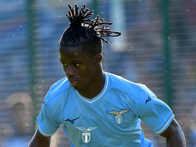 宣布完成一 宣布完成一